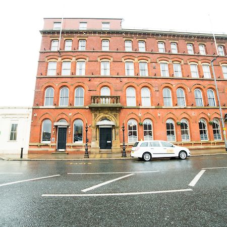 Oyo Imperial Hotel Barrow-in-Furness Exteriör bild