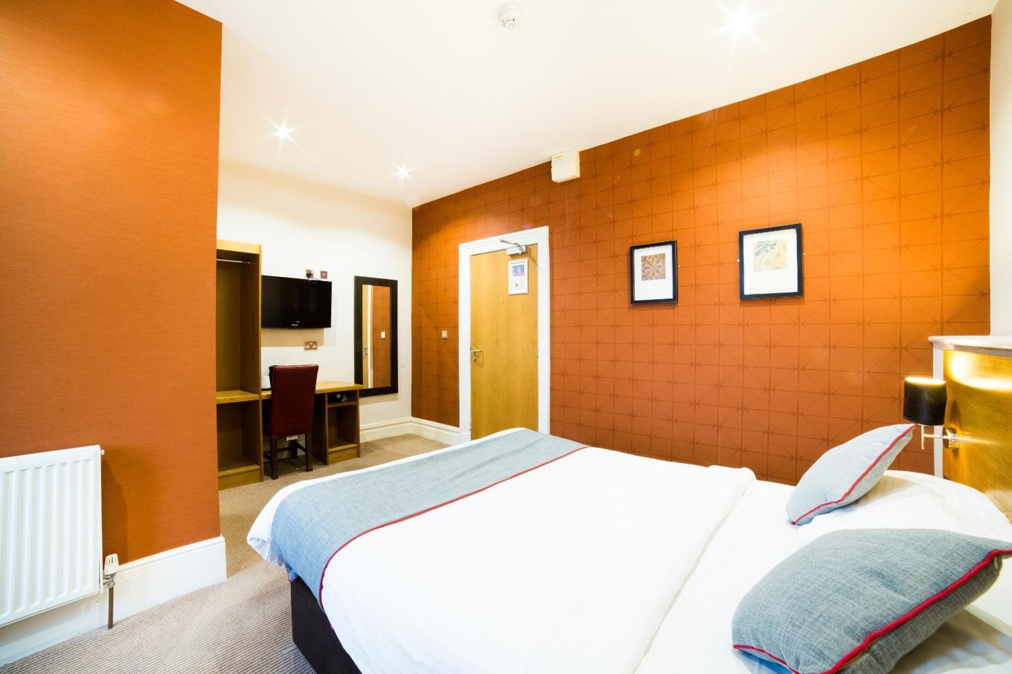 Oyo Imperial Hotel Barrow-in-Furness Exteriör bild